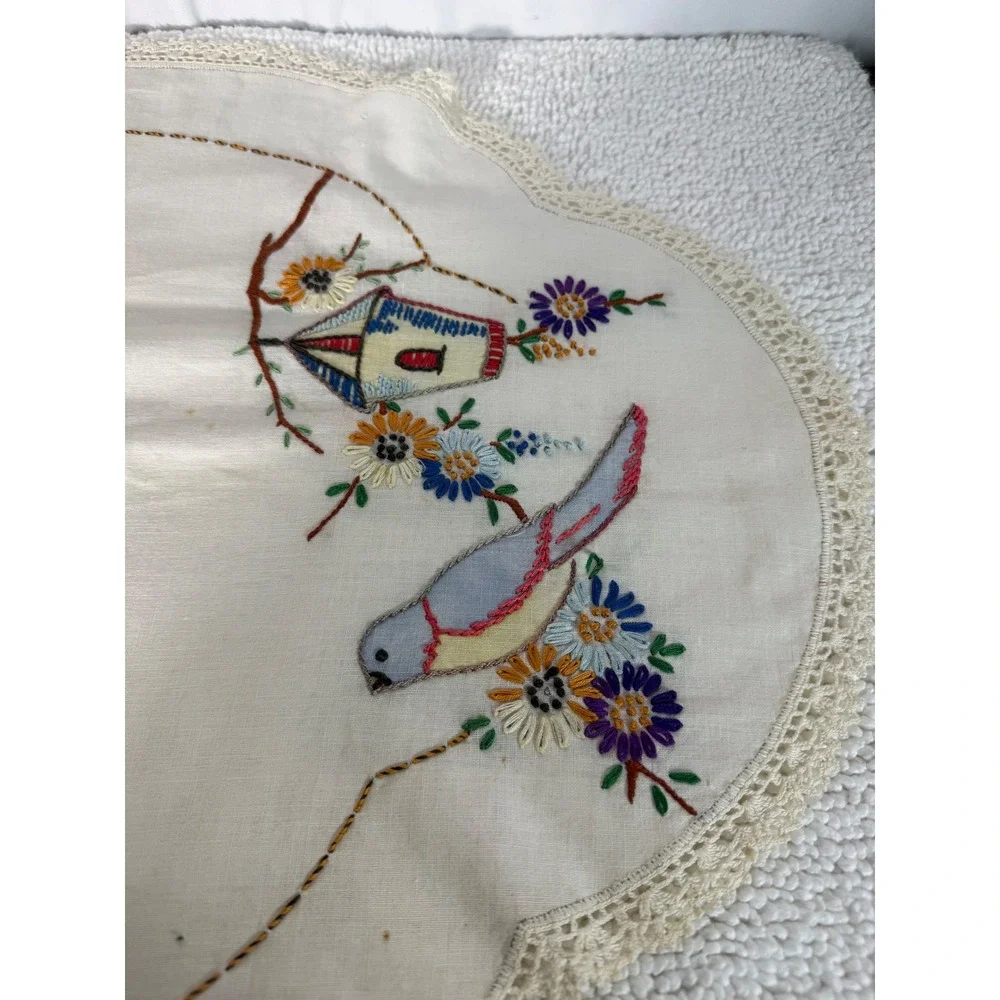 Vintage Embroidered Table Runner Birds Floral Lace Trim‎ Farmhouse Kitchen Decor